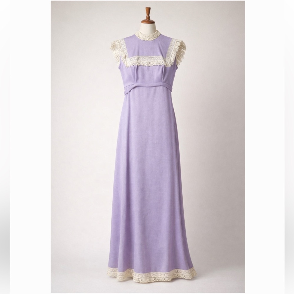 Vintage 1970’s Dress With Crochet Lace Trim